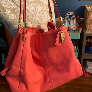 Beautiful pink coach purse! 👛